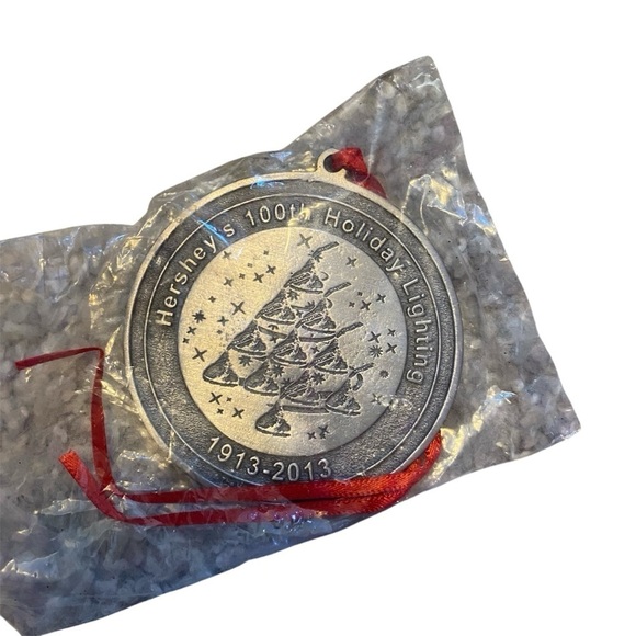 Vintage Hershey Pennsylvania 100th Tree Lighting Christmas Ornament NEW 2013 - Picture 1 of 3